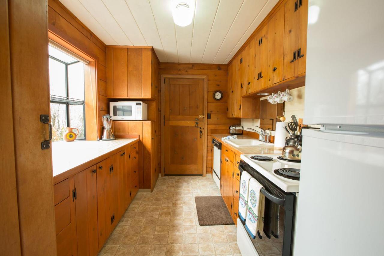 בנד Mirror Pond Bungalow מראה חיצוני תמונה